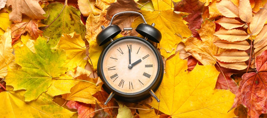 The clocks are going back—here’s when to pay staff for the extra hour